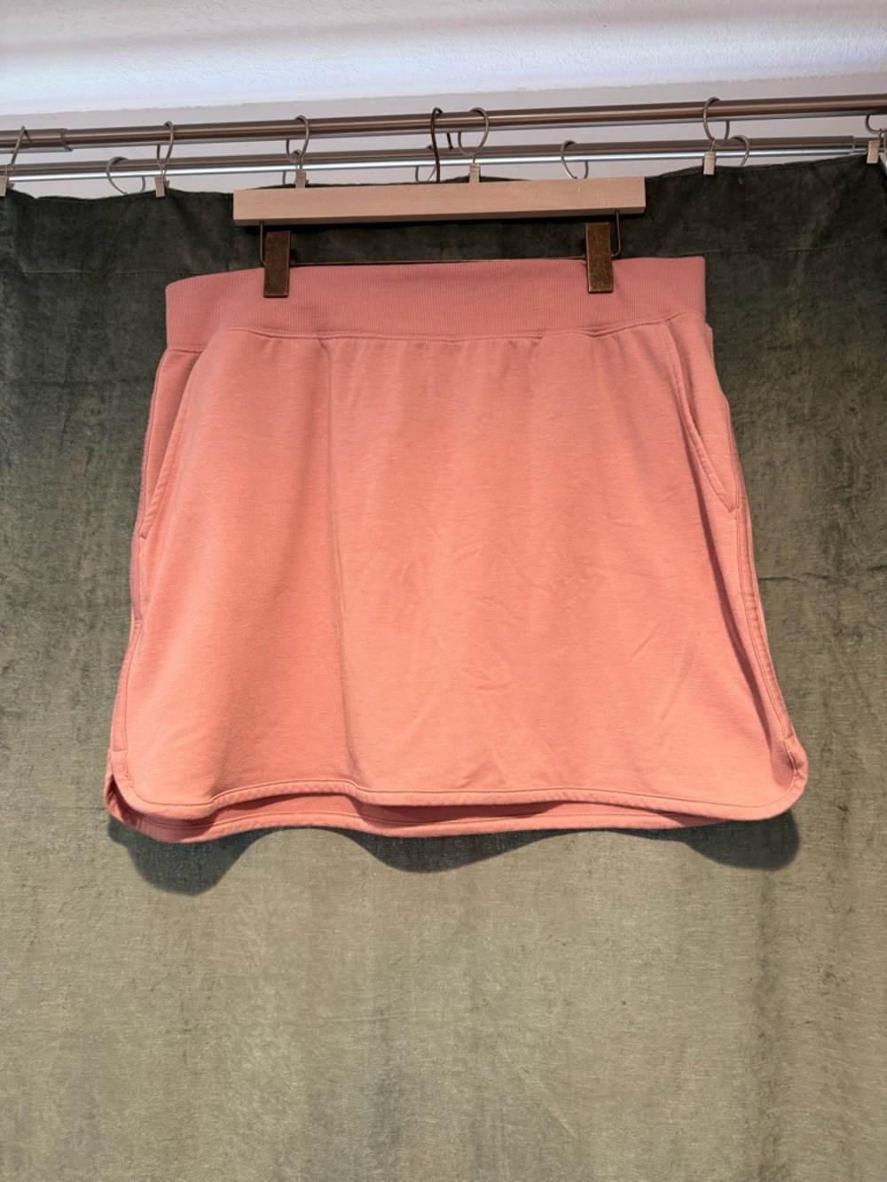 LAST CHANCE! Women's Pink Casual Pull-On Skirt